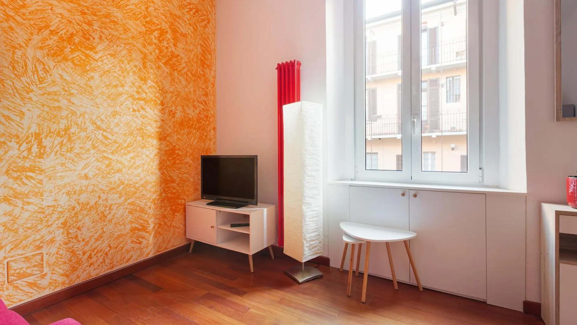 Navigli - Tortona - Bilocale Comfort Milan 0*,